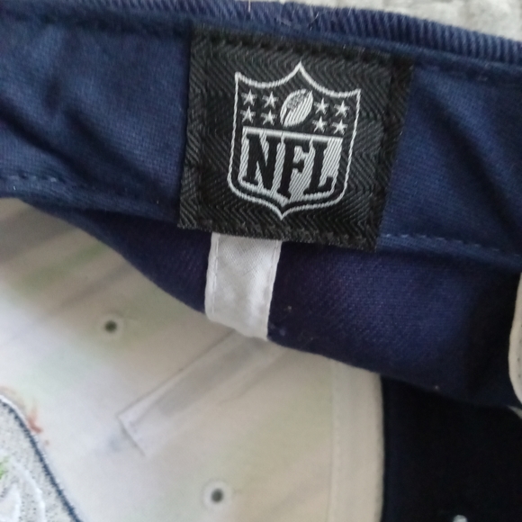 Seattle Seahawks Youth baseball hat like new - Picture 5 of 6